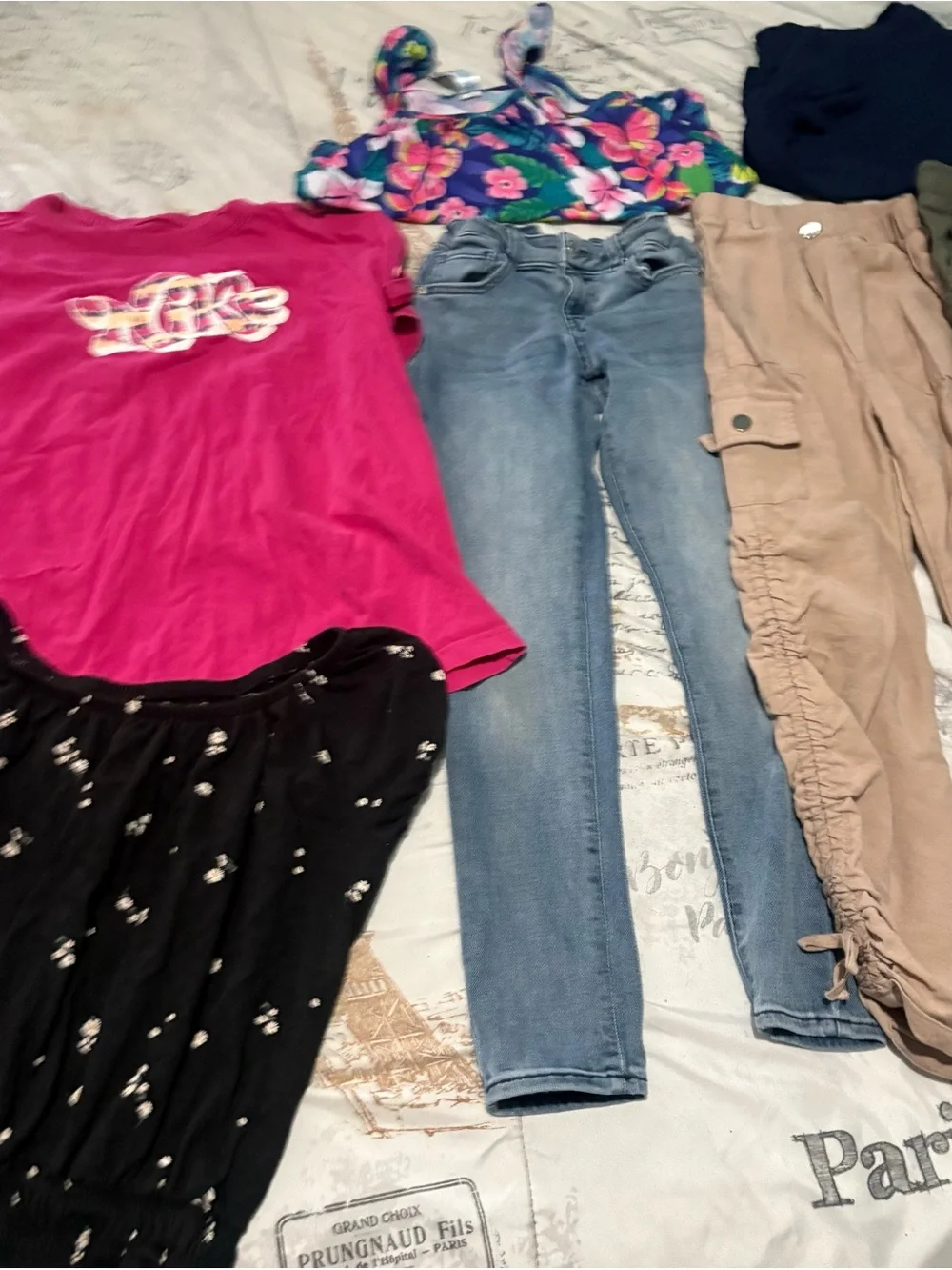 GAP, Nike , cat and jacket bundle clothing, size 10-12